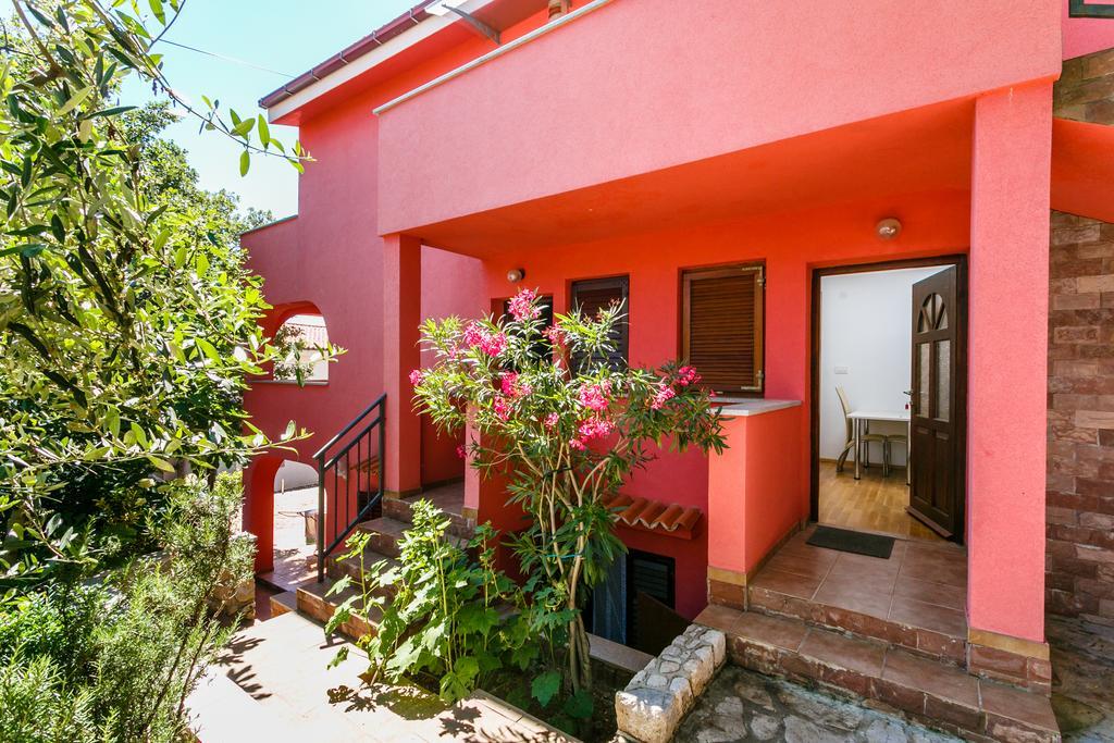 Apartments Josip Пінезіци Номер фото