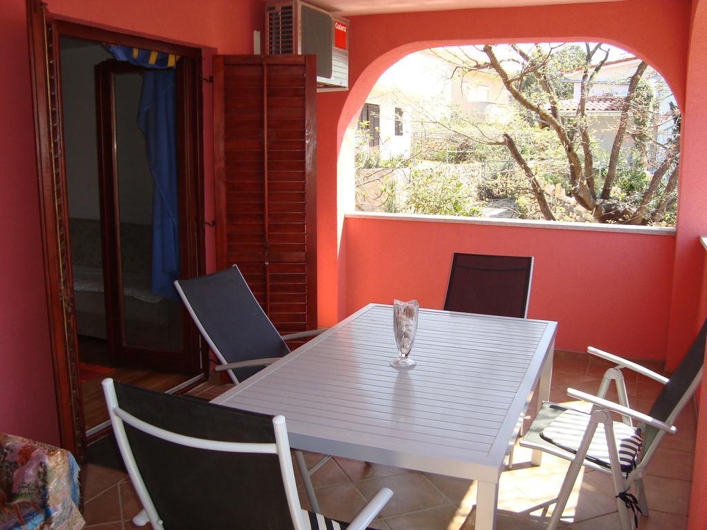 Apartments Josip Пінезіци Номер фото