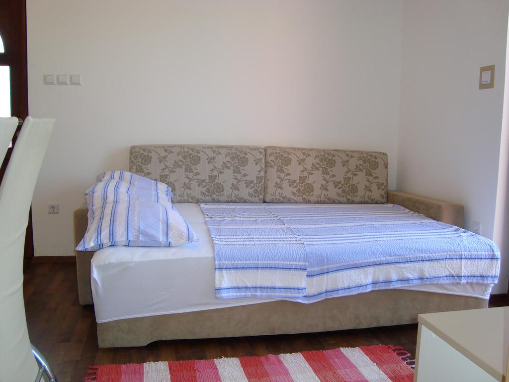 Apartments Josip Пінезіци Номер фото